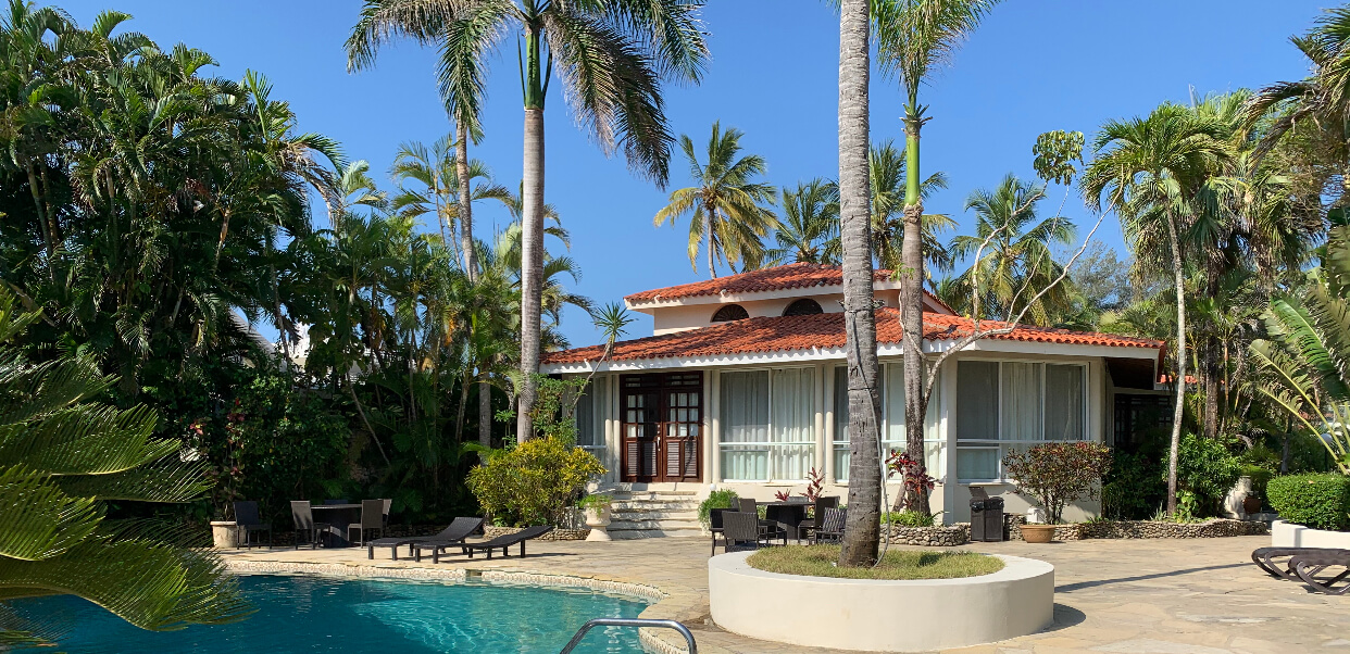 Cabarete Beachfront Condos 5 Bedrooms Villa Chez